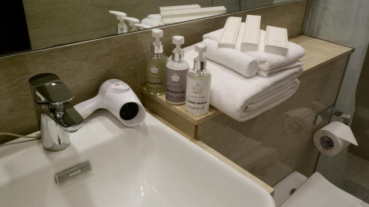 Relohomes Serviced Apartment Mumbai Exteriör bild