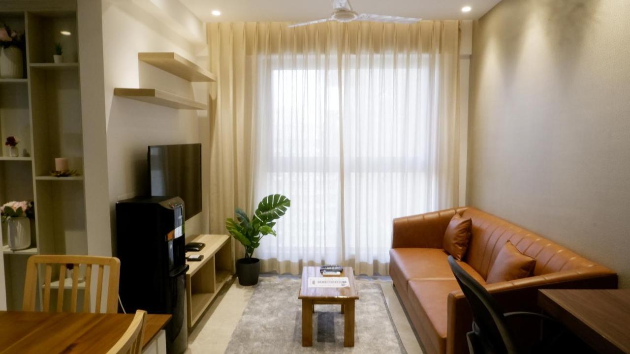 Relohomes Serviced Apartment Mumbai Exteriör bild